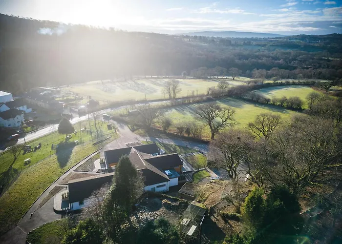 Suite 5 - Sleeping Giant Hotel - Pen Y Cae Inn